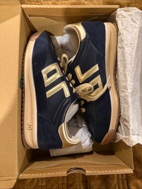Back 70 Jogger N Navy & Gold Sneakers